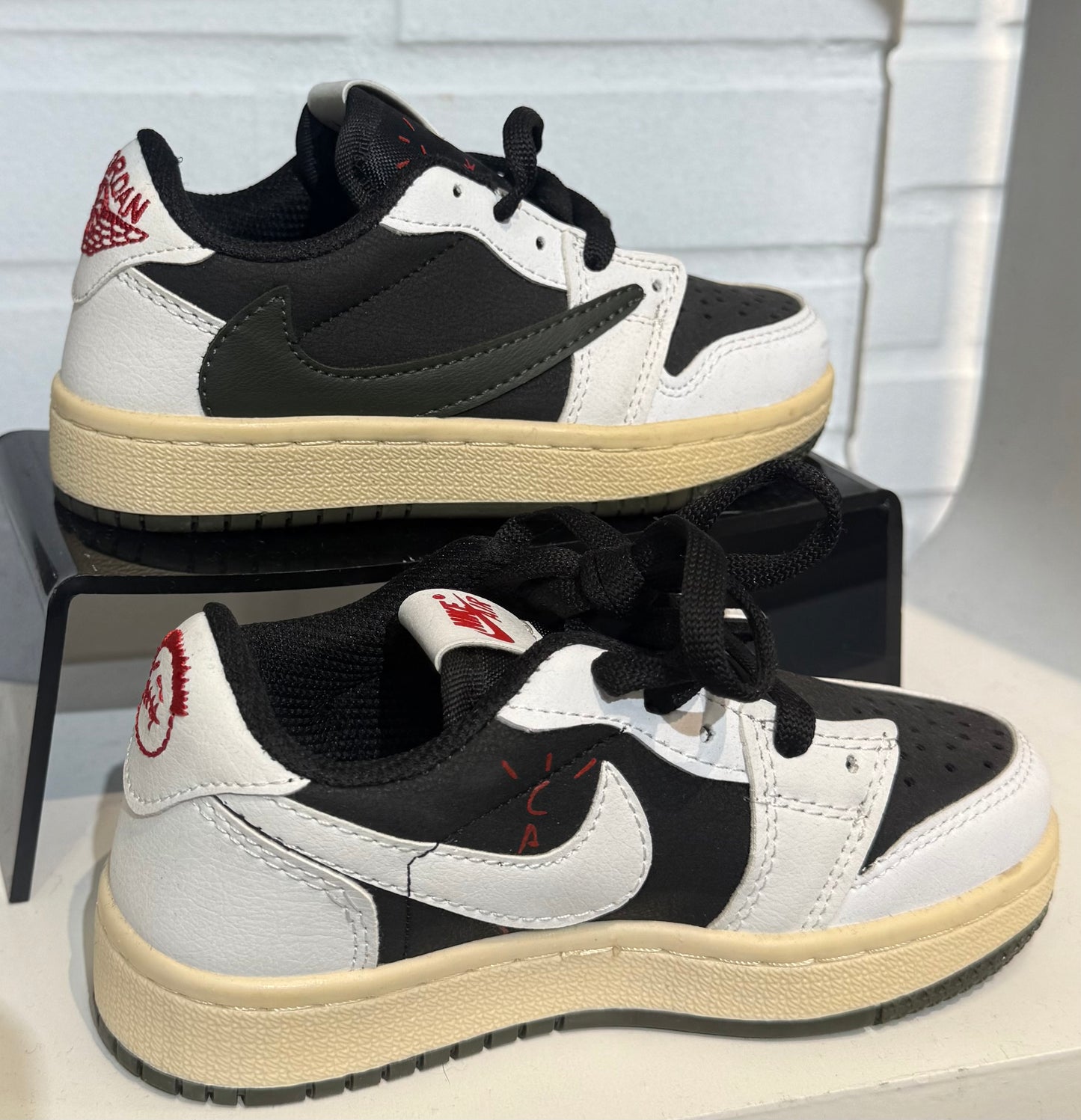 Jordan x Travis Scott cactus low