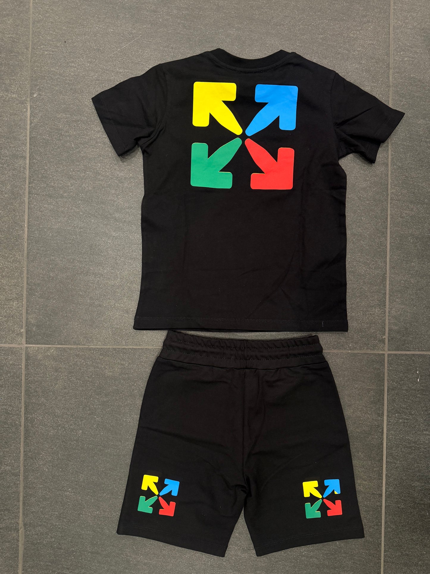 Off White set