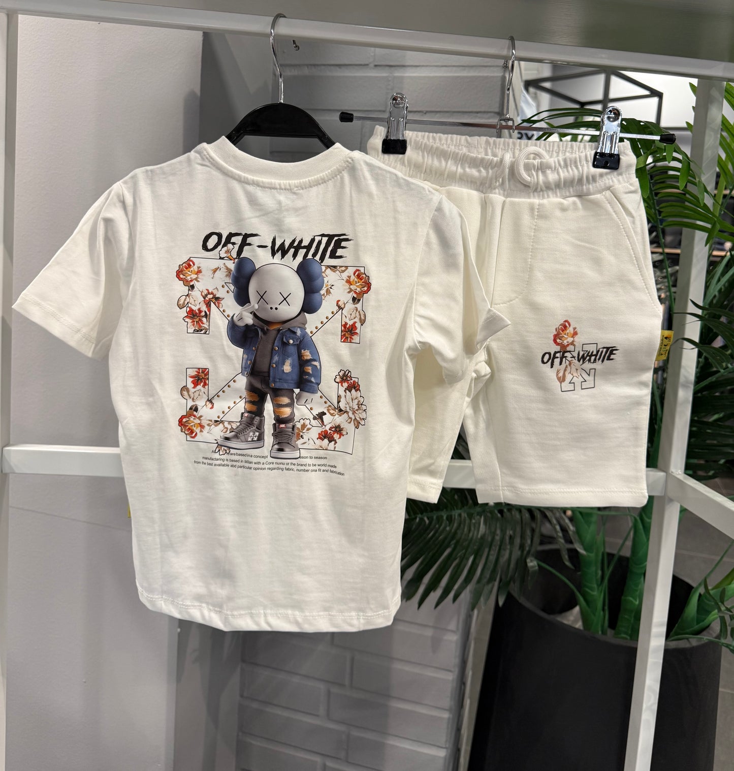 Off white set