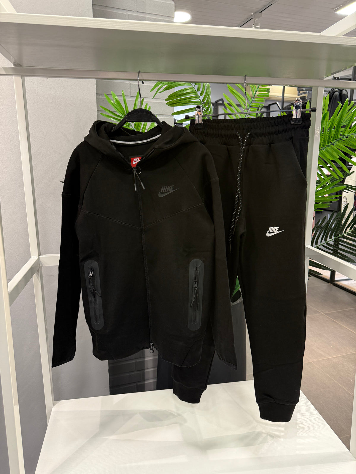 Nike tech fleece tracksuit