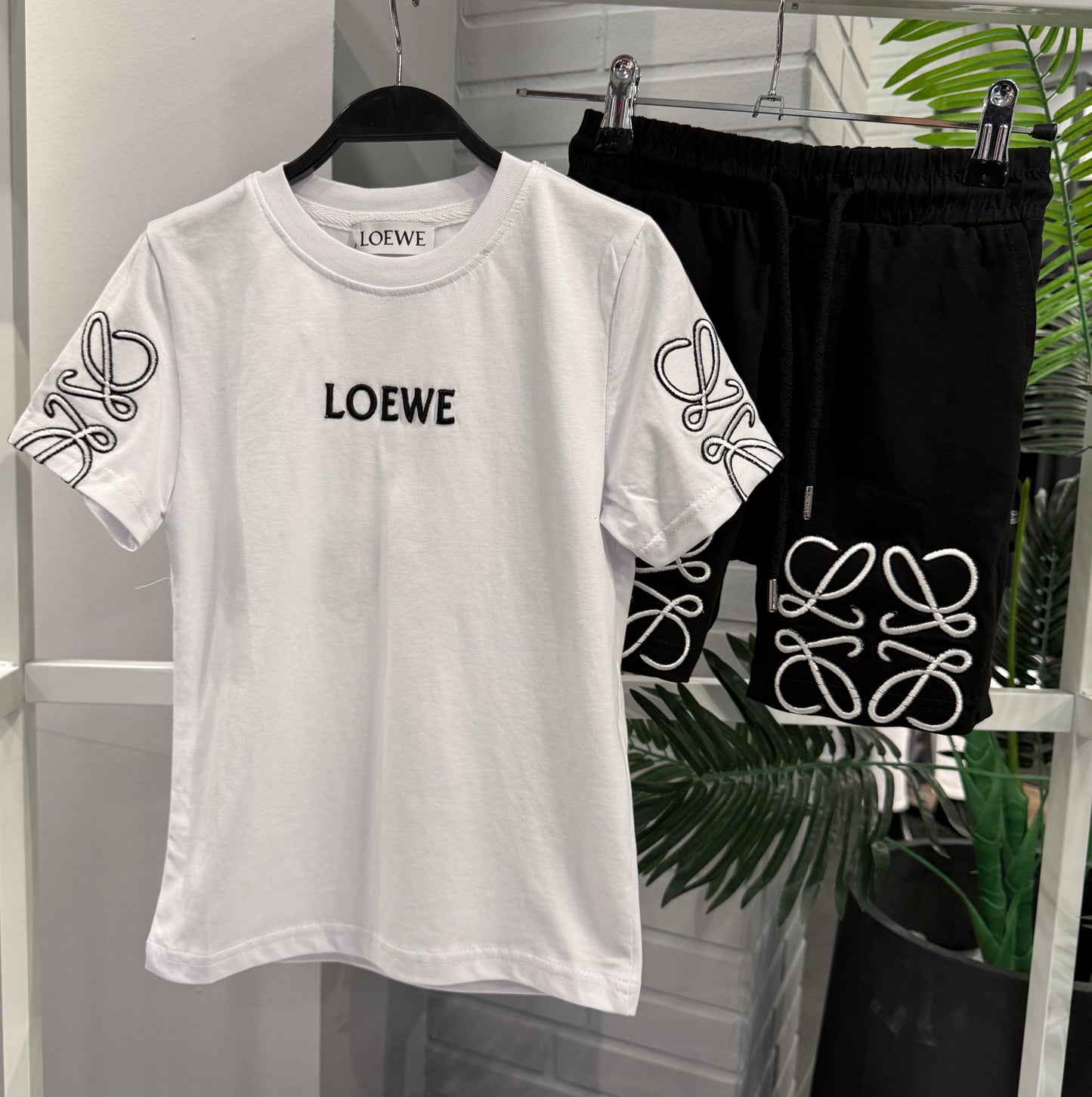 Loewe set