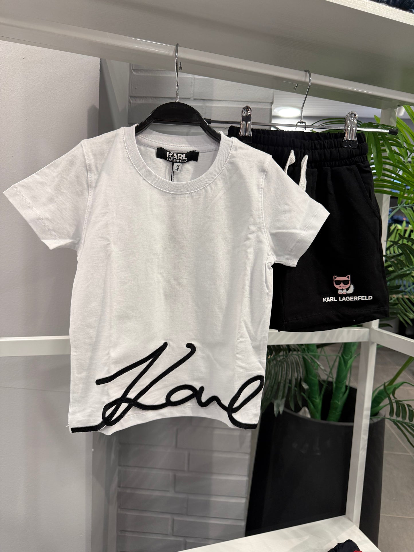 Karl Lagerfeld set