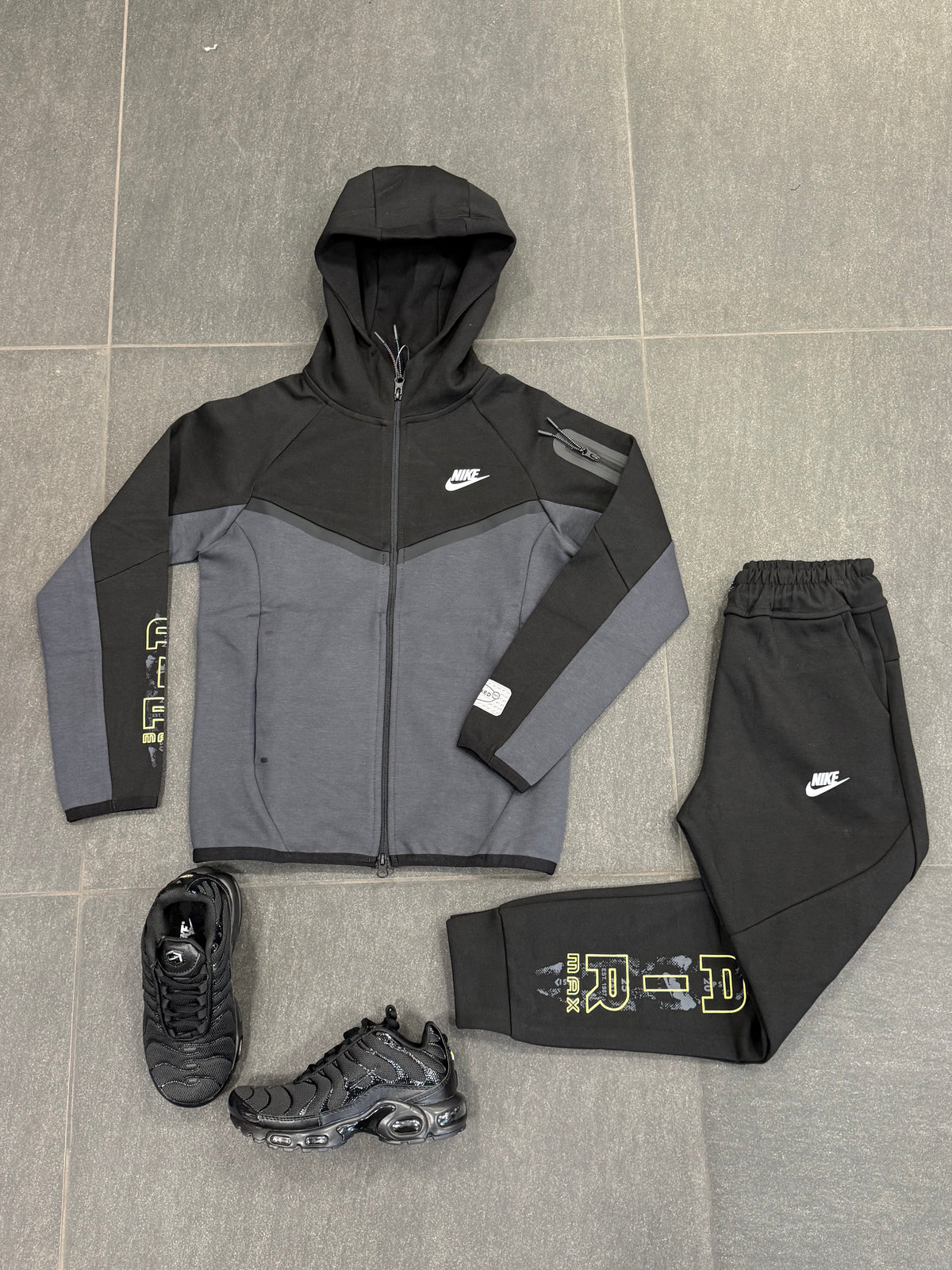 Nike tech fleece tracksuit