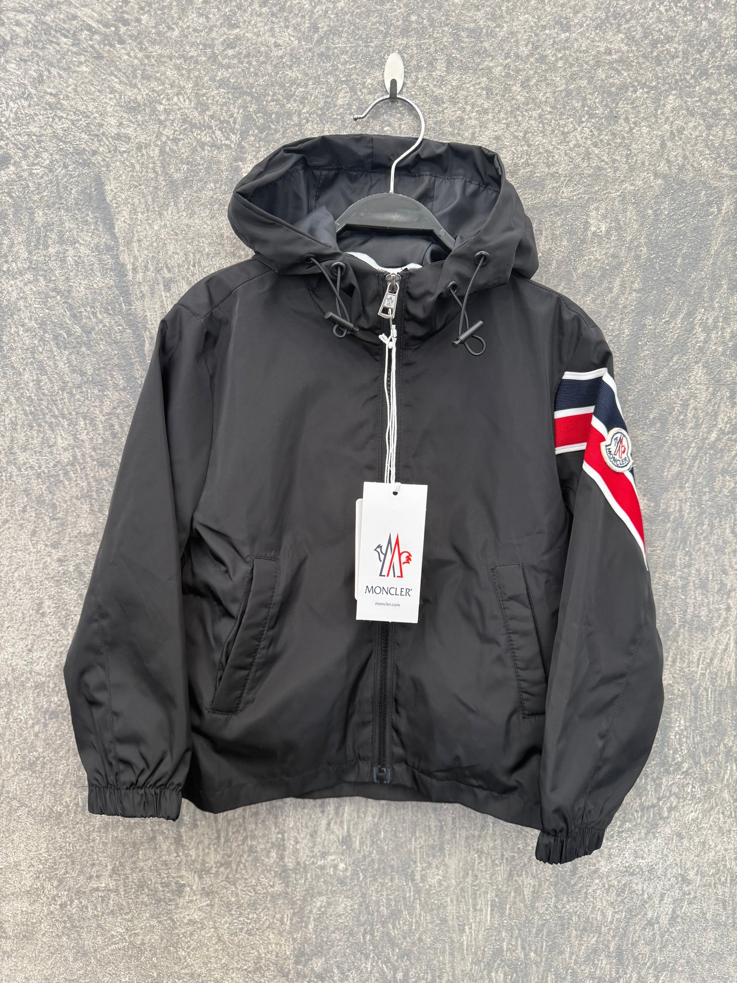 Moncler μπουφάν