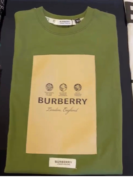 Burberry khaki label print T-shirt