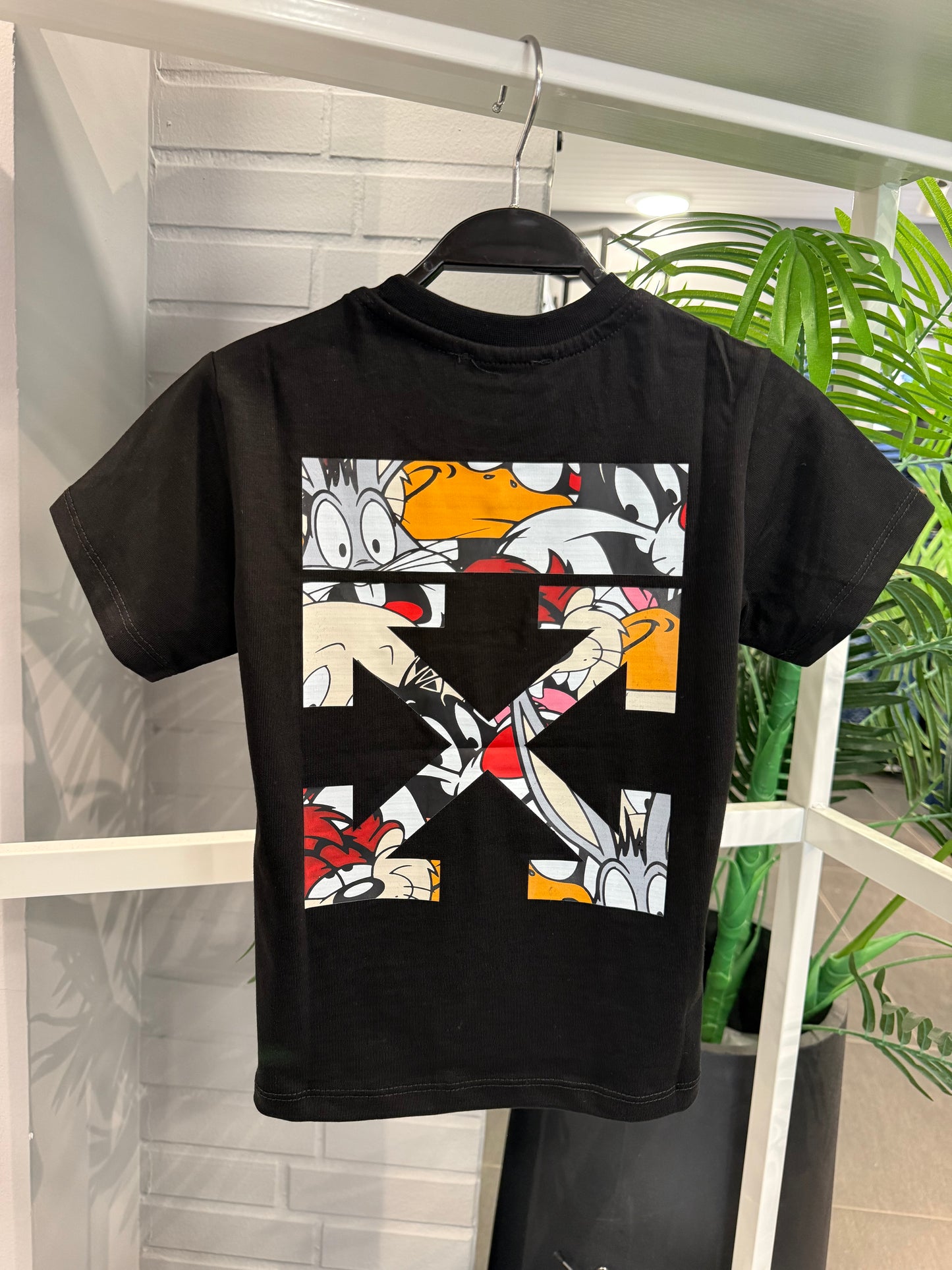 Off White T-shirt