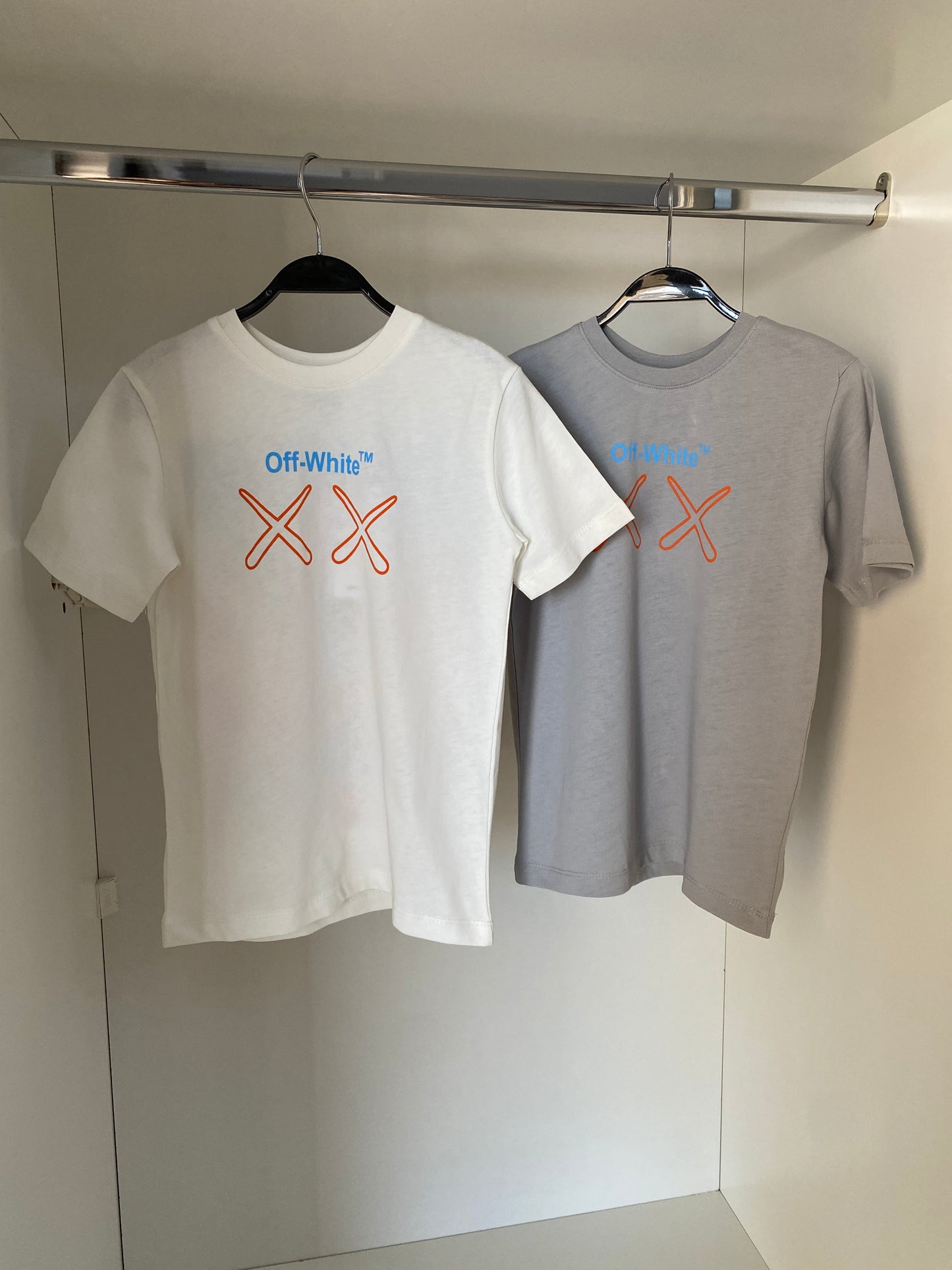 Off-White grey T-shirt