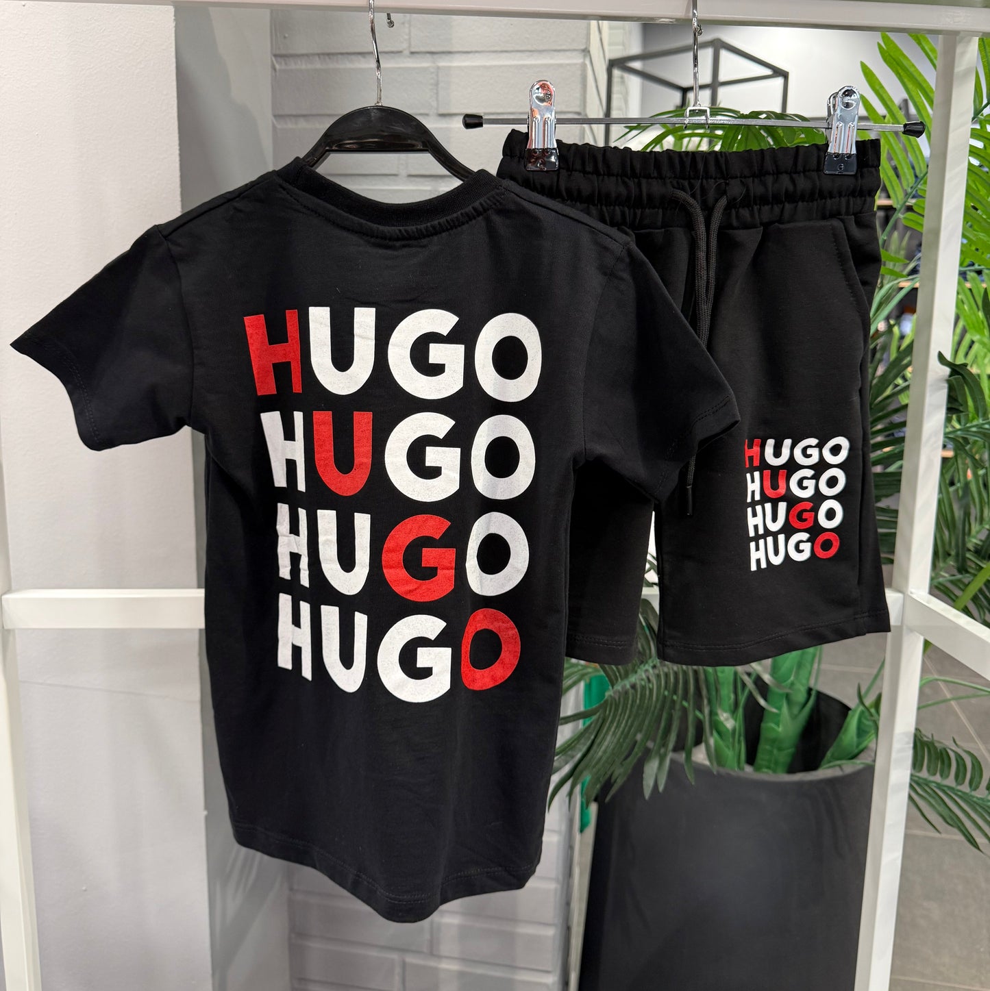 Hugo set