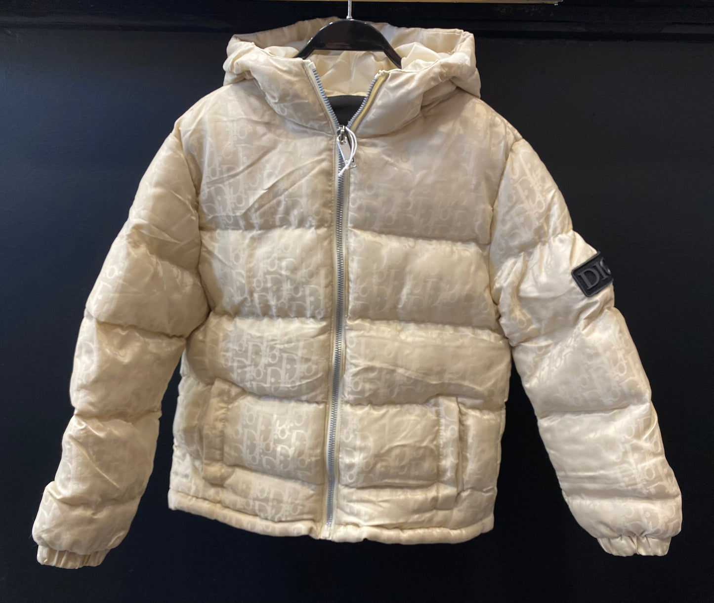 Dior beige puffer