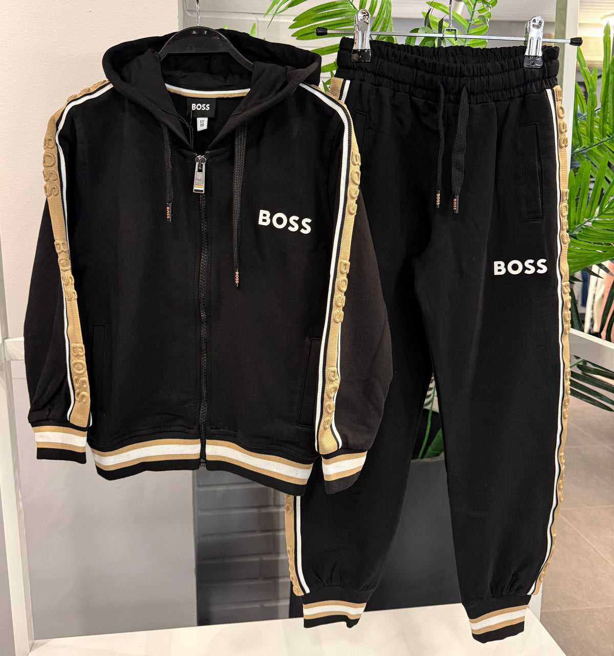 Boss tracksuit