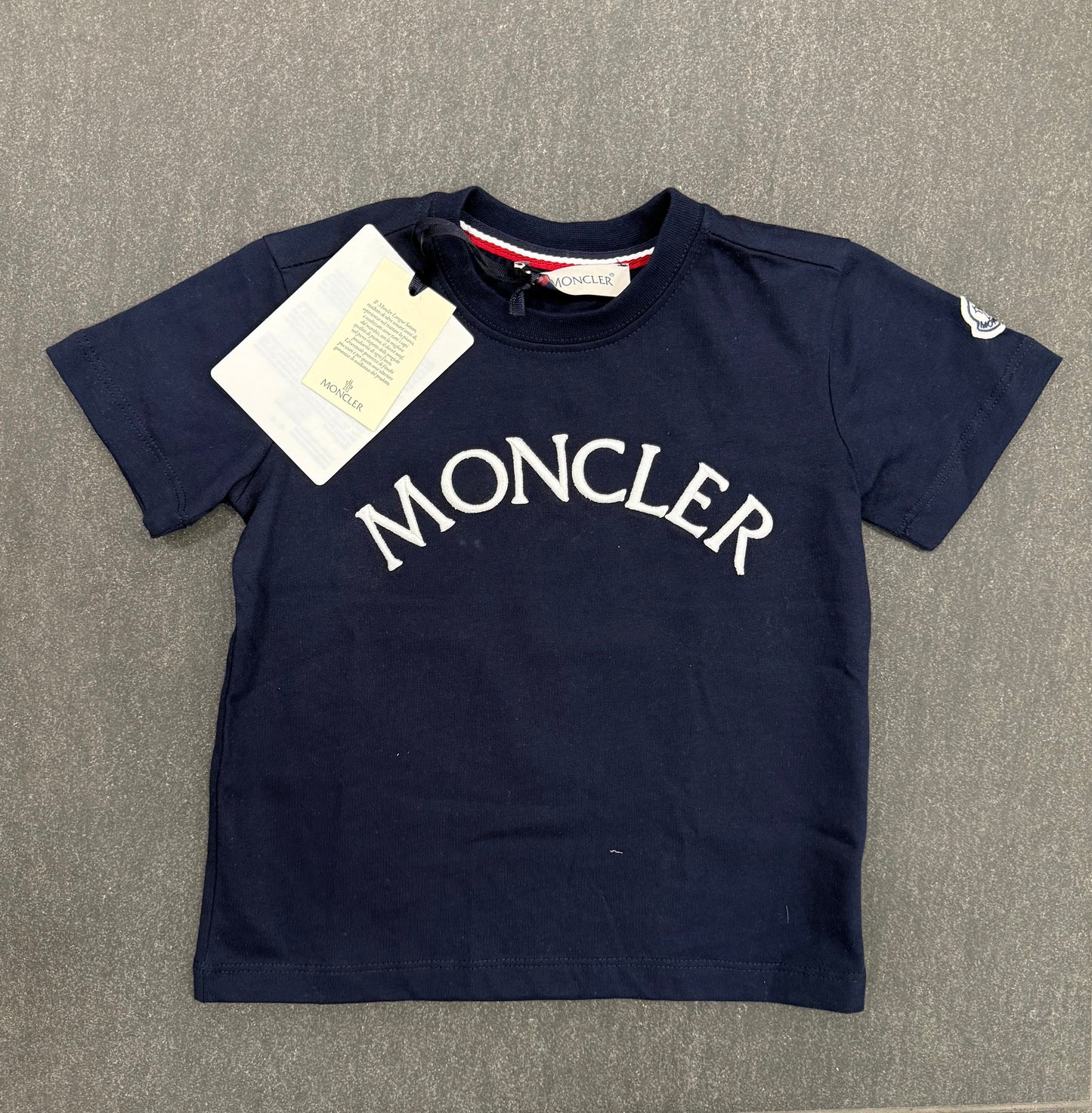 Moncler T-shirt