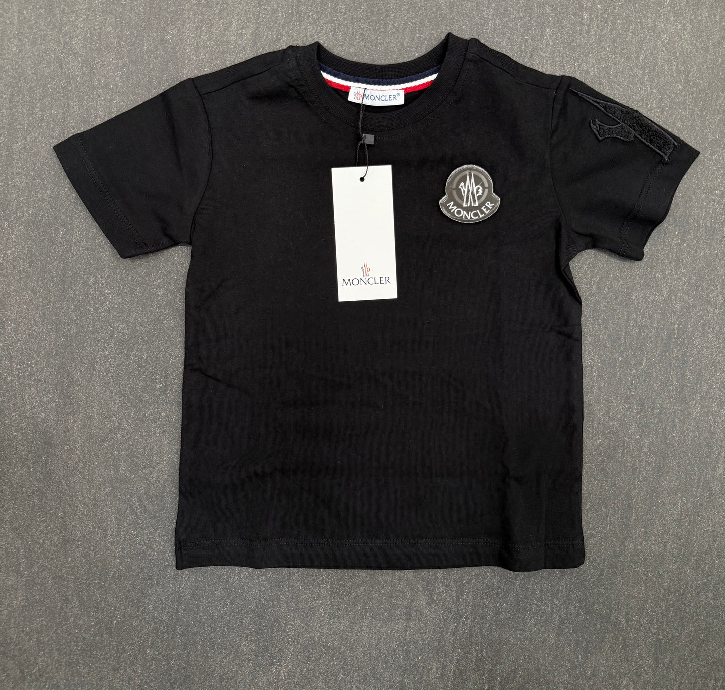 Moncler T-shirt