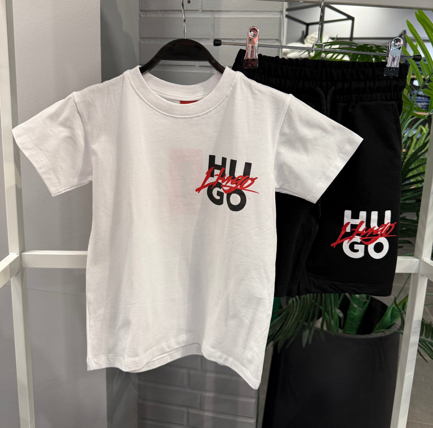 Hugo set