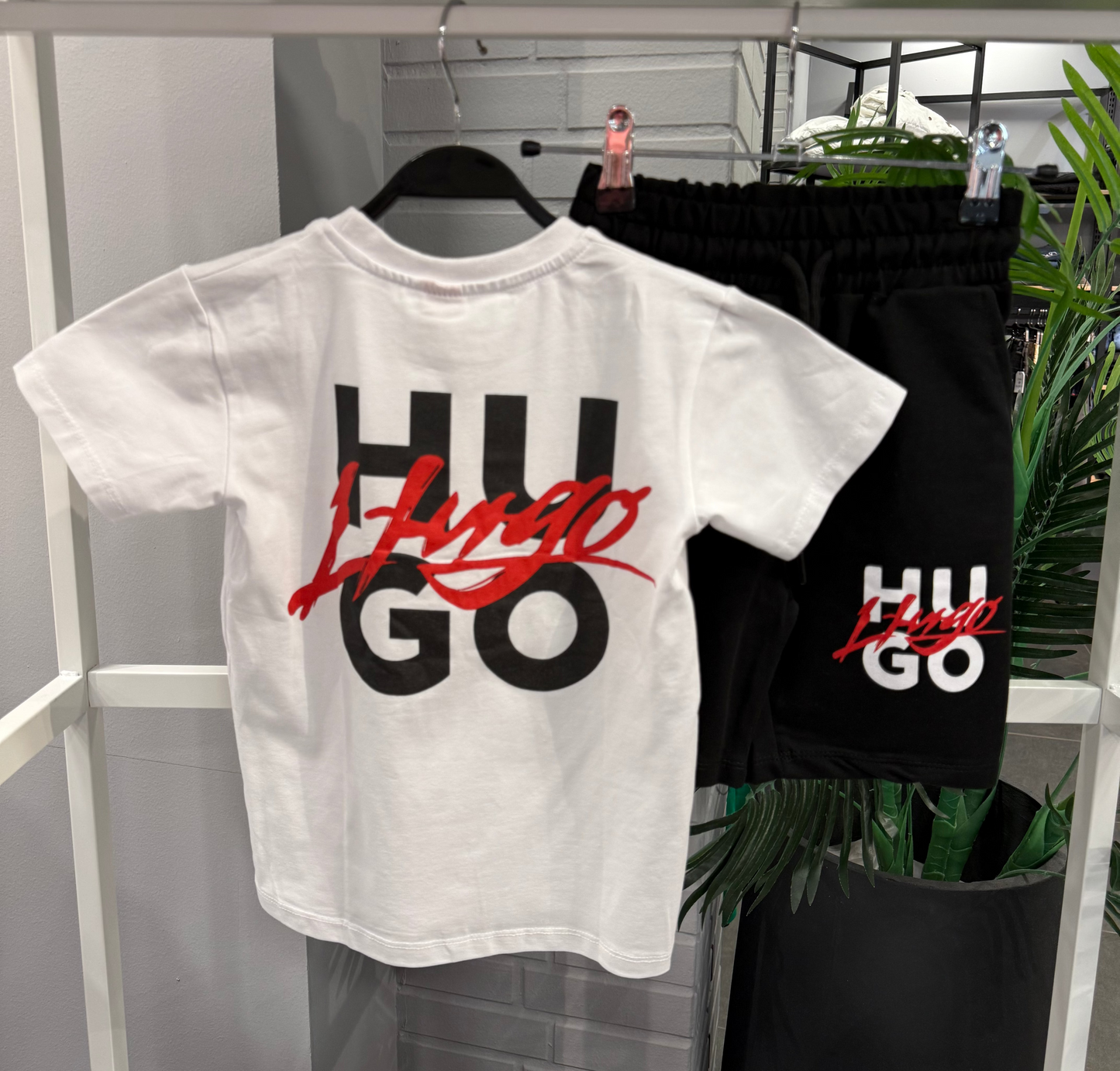 Hugo set